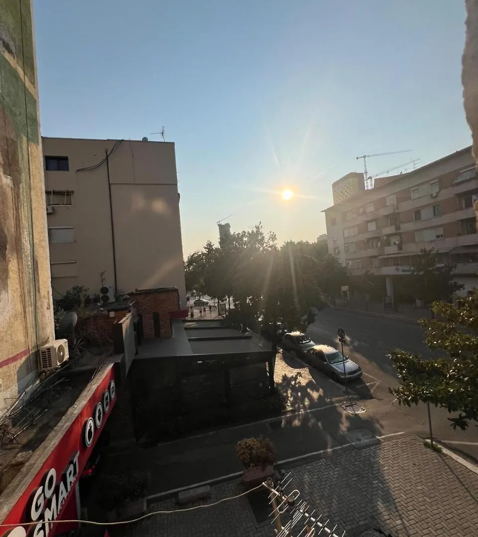 Pensjonat Charles City Center Tirana